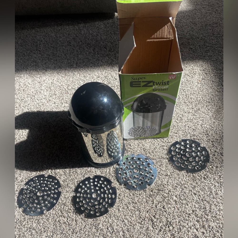 Cheese Grater - Picture 2 of 4